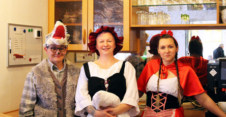 Die Mitarbeiter*innen der ProCurand Seniorenresidenz Eberswalde verkleideten sich zur Faschingsfeier.