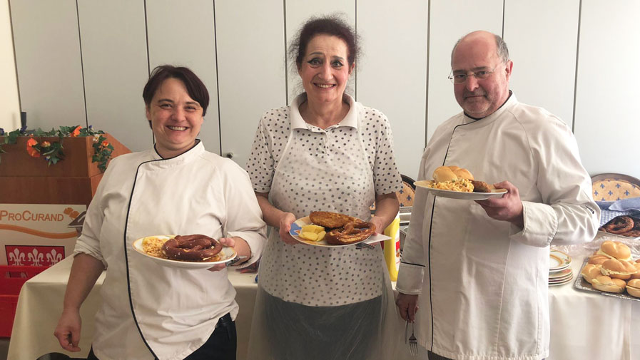 Kulinarisches Dankeschön an das Team der ProCurand Sulzbach-Rosenberg