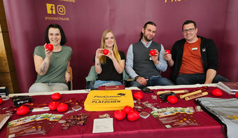 Das Team der ProCurand Seniorenresidenz Am Görnsee auf der Azubimesse