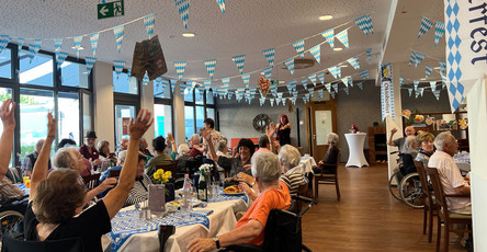 Oktoberfest in der ProCurand Seniorenresidenz Bölschestraße