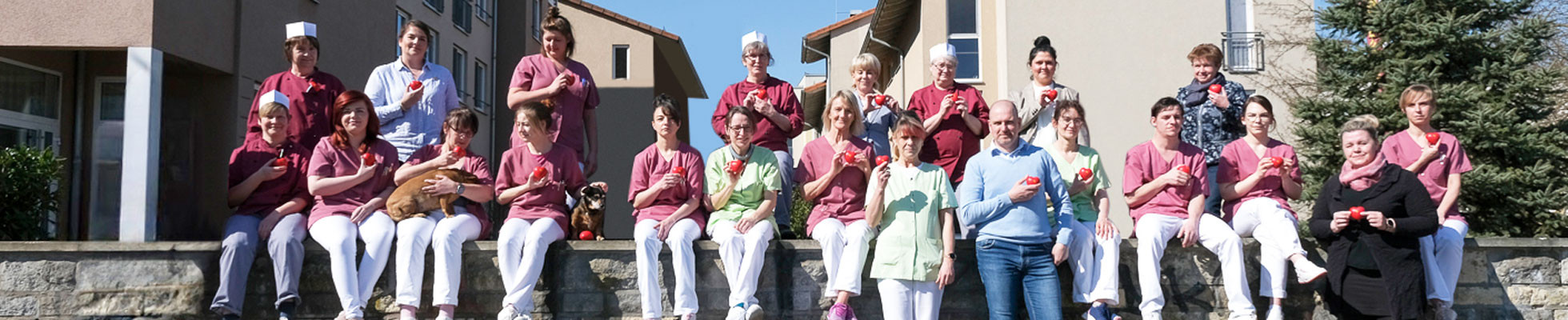 Gruppenbild des Teams der ProCurand Seniorenresidenz Senftenberg 