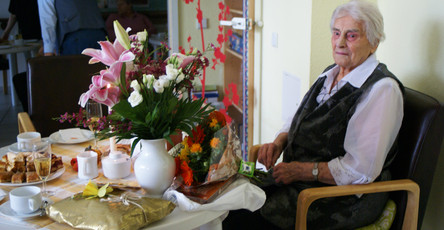 100-jährige Jubilarin in der ProCurand Seniorenresidenz Cottbus