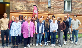 Gruppenfoto der Teilnehmenden des ersten „Tags der Verwaltung“ im ProCurand Seniorendomizil Wilhelm-Stift – ein Tag voller Austausch, Teamgeist und guter Stimmung.