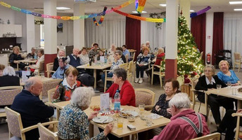 Die Mieter*innen der ProCurand Wriezener Straße feiern gemeinsam Silvester.