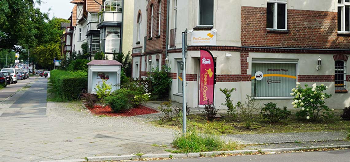 Standort der Ambulanten Pflege in der Hohenzollernstraße, Ecke Königsstraße in Berlin-Wannsee