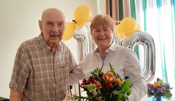 100-Jähriger Geburtstag in der ProCurand Seniorenresidenz Am Straussee in Strausberg