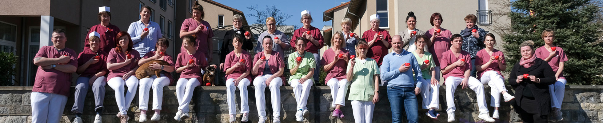 Gruppenbild des Teams der ProCurand Seniorenresidenz Senftenberg 