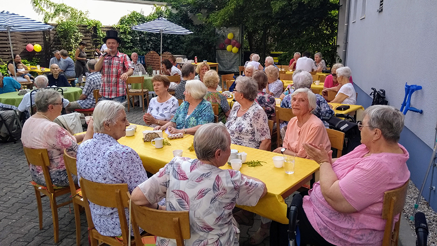 Musikalische Unterhaltung beim Sommerfest in Cottbus