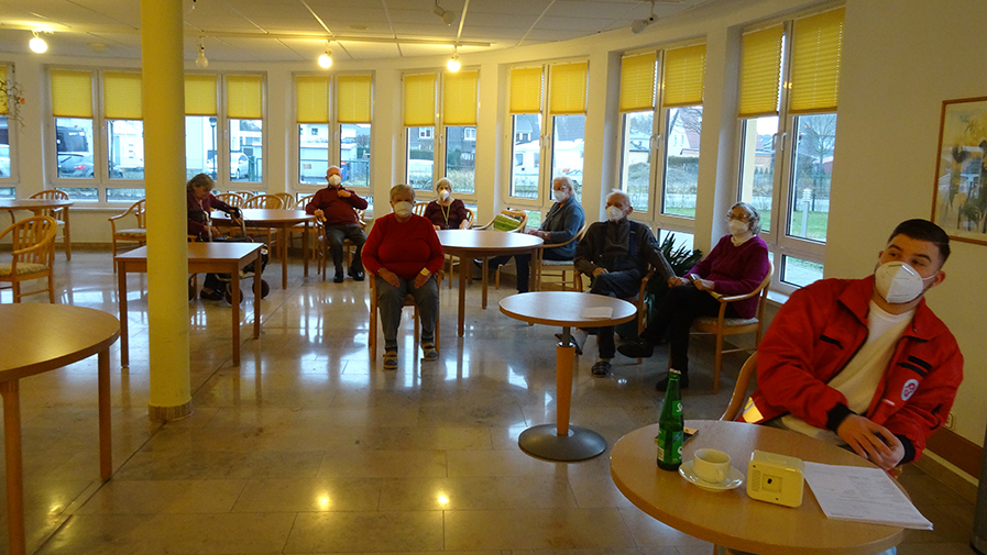 Impfstation im umfunktionierten Speisesaal in der ProCurand Seniorenresidenz Eberswalde