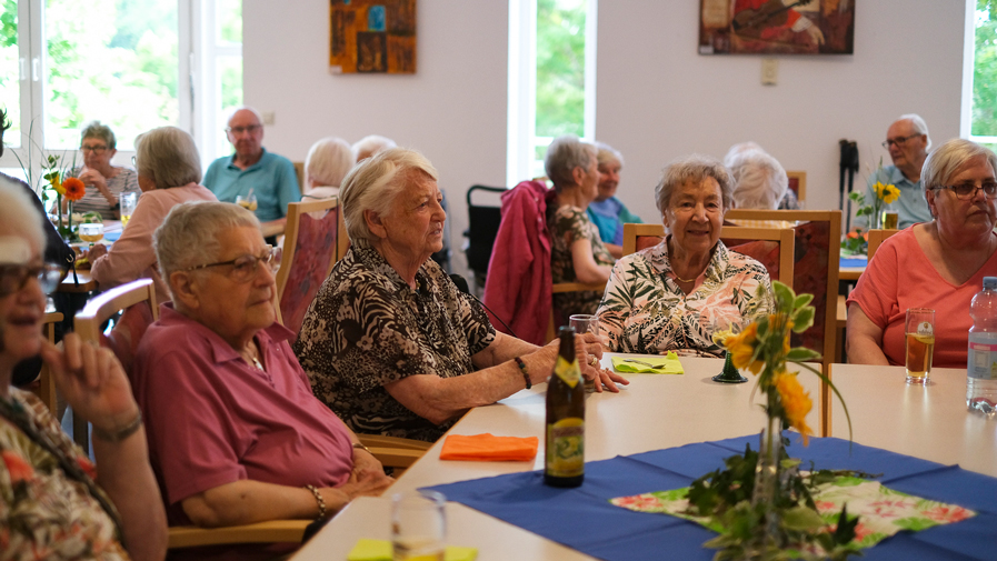 Sommerfest in der ProCurand Seniorenwohnanlage Fideliswiesen