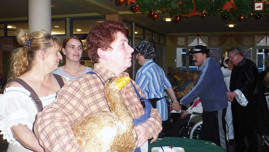Weihnachtsfeier in Dahme/Mark: Senioren feiern bei ProCurand