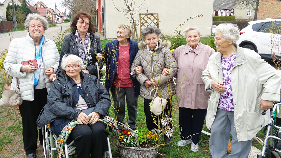 Ausflug in den Oderbruch: Acht Frauen von ProCurand in Strausberg