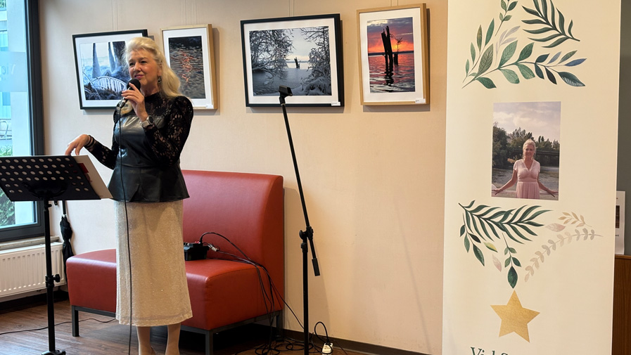 Cheerful entertainment in Bölschestraße