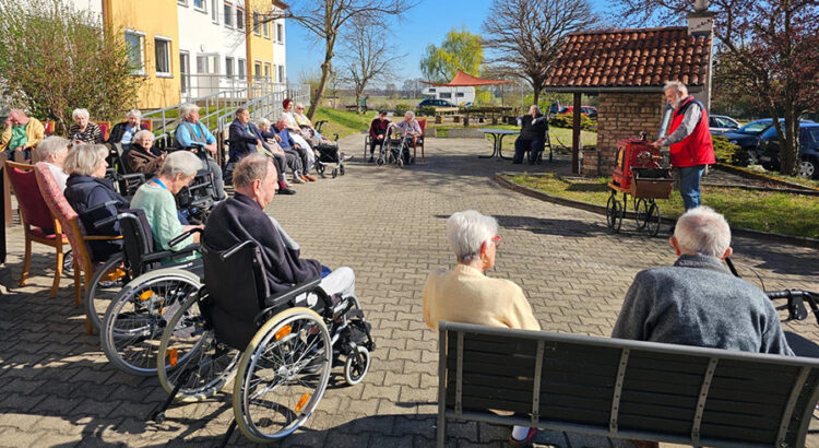 Organ grinder in Grebs