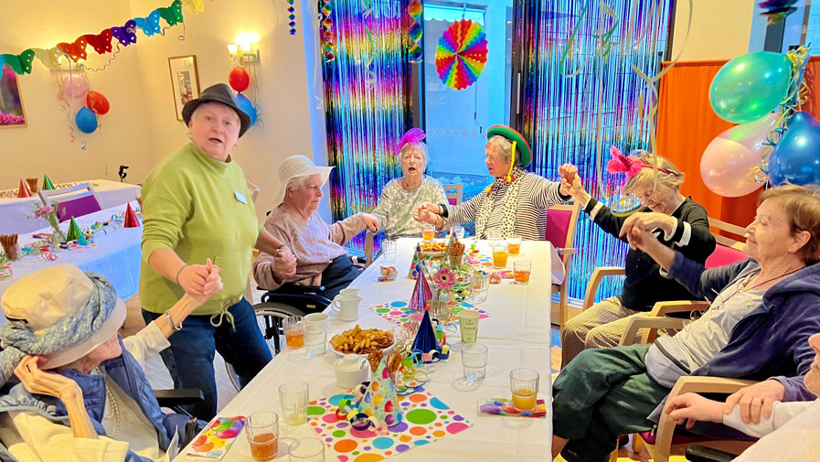 Shrovetide at the Park Sanssouci senior citizens' residence